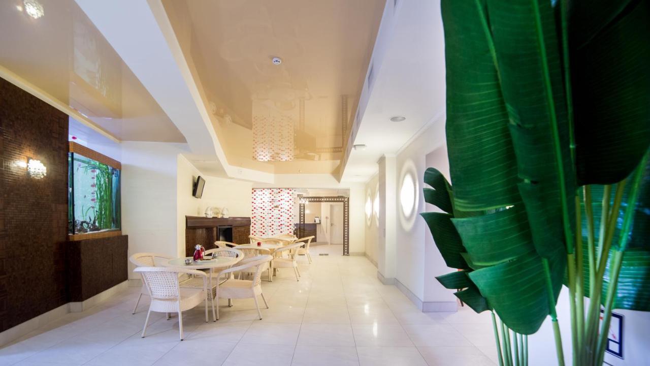 Tustan Hotel